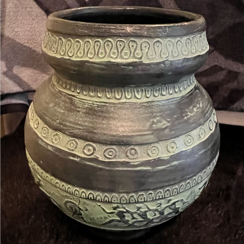 Artistic Black and Green Patterned Vase